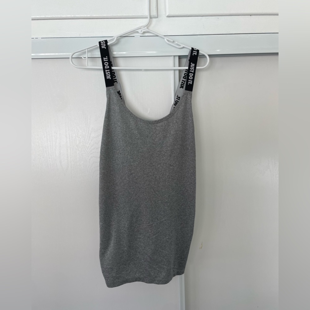 Nike workout tank with cross back XXL (but fits like L)